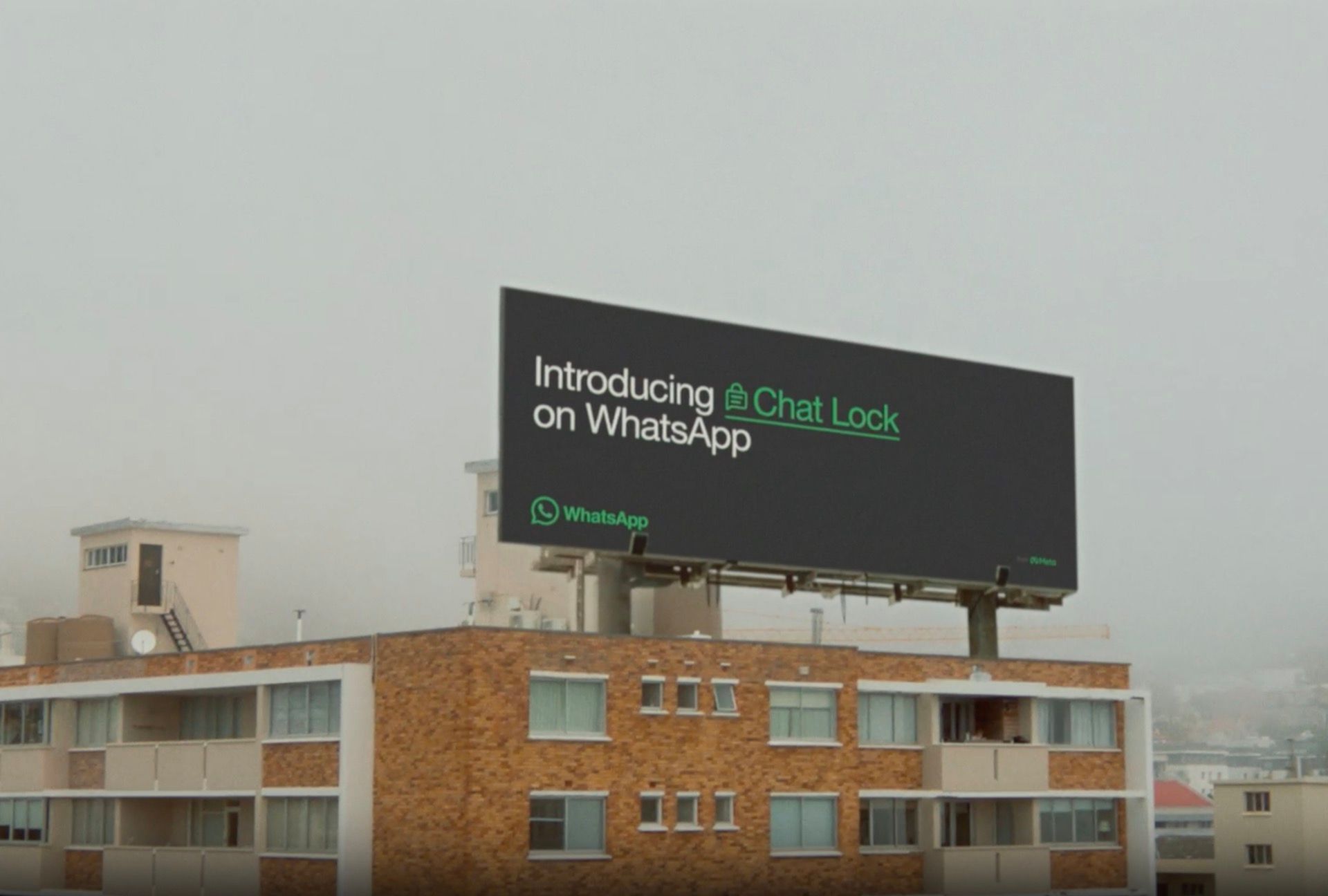 Mensaje promocional de WhatsApp para Chat Lock.