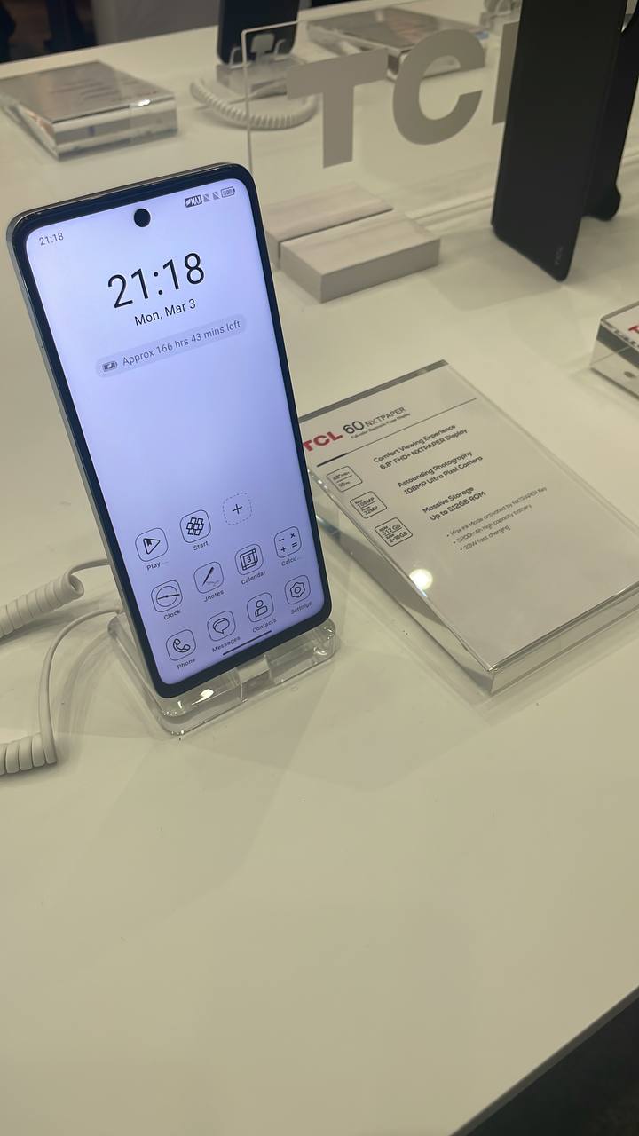 Imagen tomada por el equipo de AndroidTR.es en el estand de TCL en el MWC de Barcelona 2025