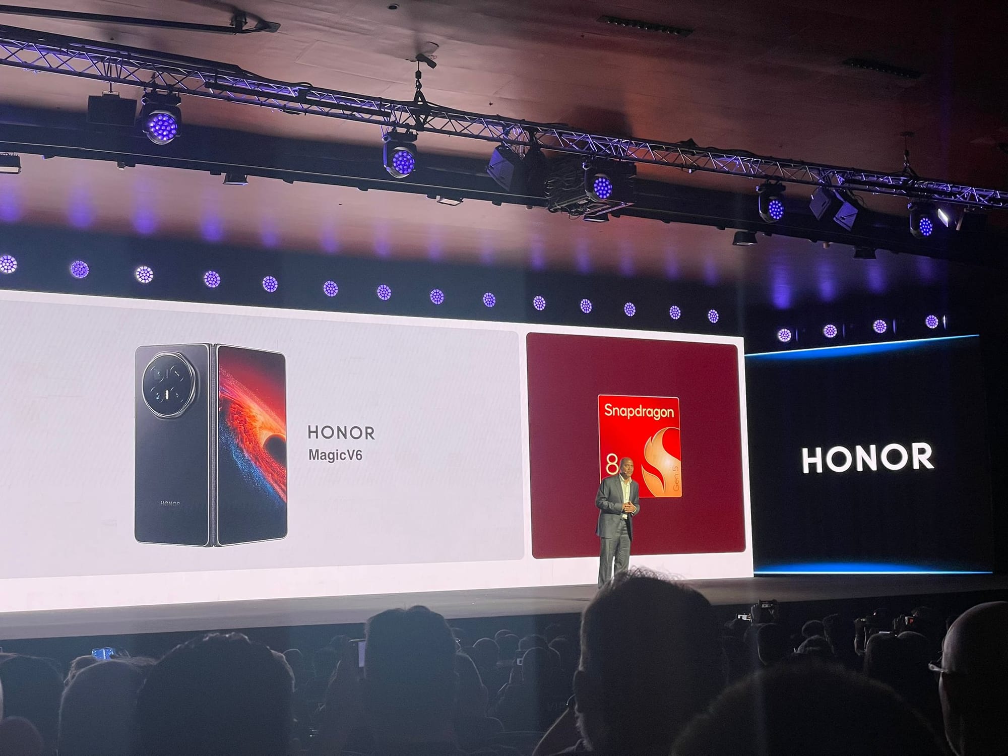 Imagen tomada durante el MWC 2026 de Barcelona en el evento de presentación organizado por Honor