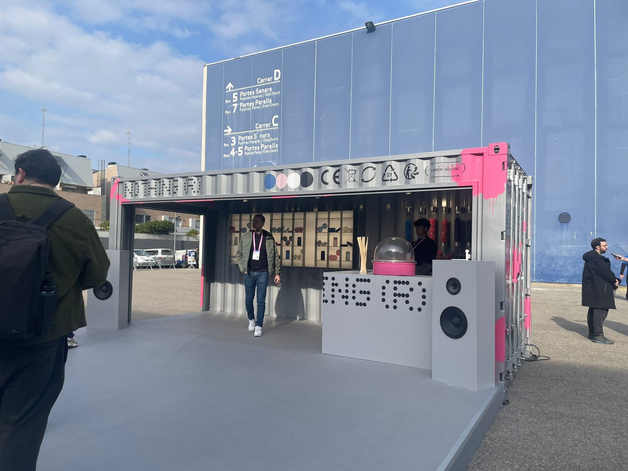 Fotografía del expositor de Nothing en el MWC de Barcelona 2026