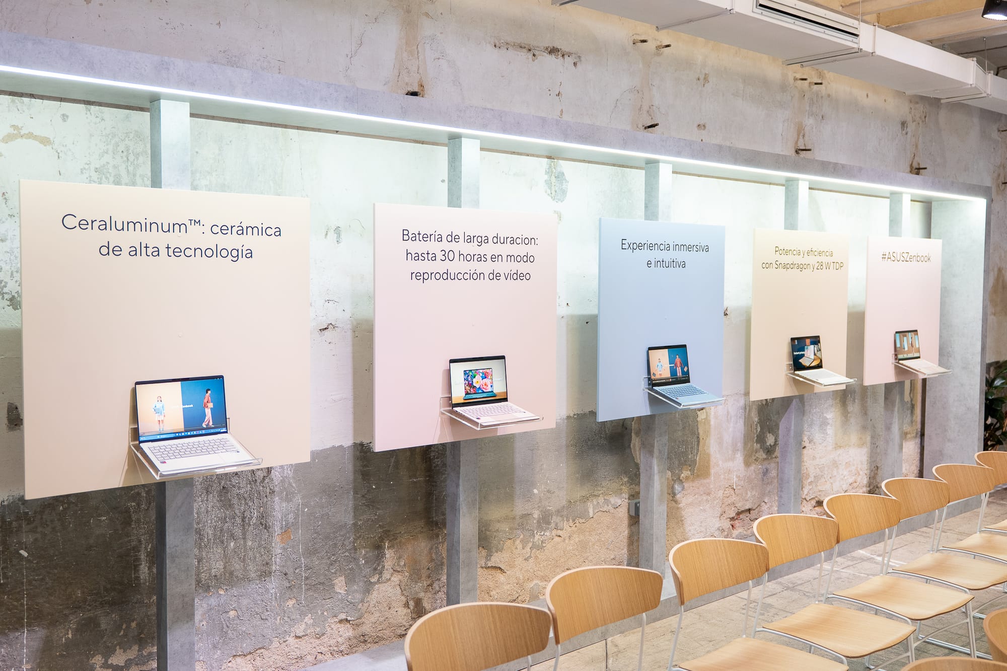 Imagen promocional de la presentación en Madrid del nuevo Asus Zenbook 14 con IA y diseño ultraligero
