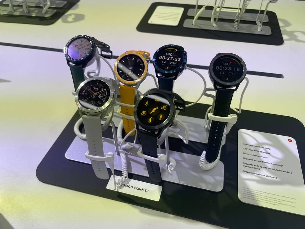 Fotografía del Xiaomi Watch S3 tomada durante su exhibición en el MWC de Barcelona 2024