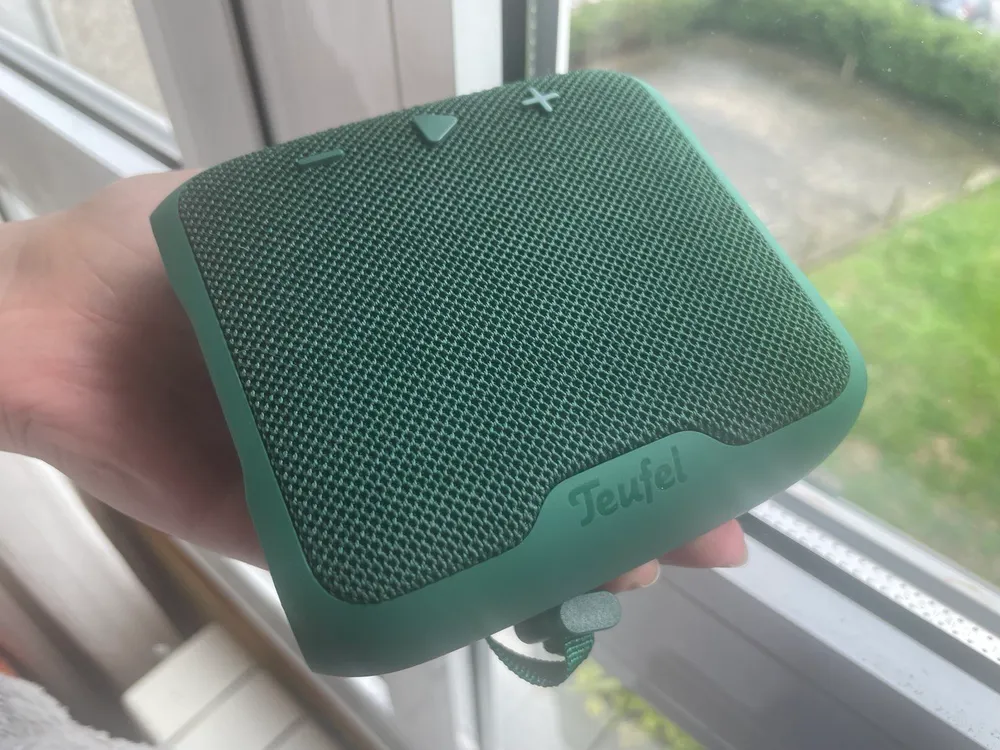 Teufel Boomster Go en color verde 