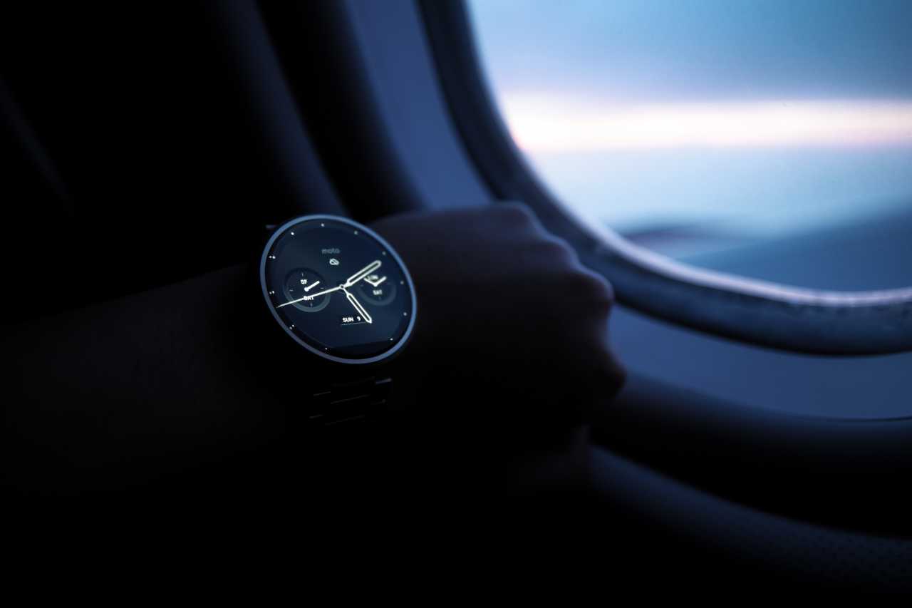 google assistant on samsung watch